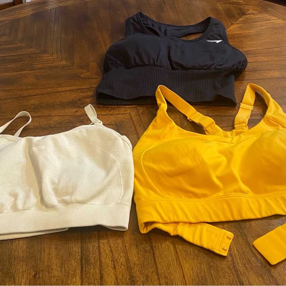 3 pair of gymshark sports bra, size small